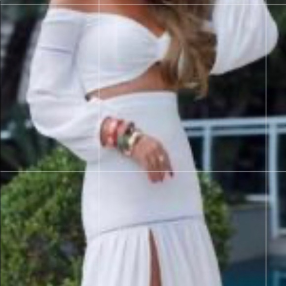 Cropped and Skirt Off White BLitz Closet - Picture 6 of 10